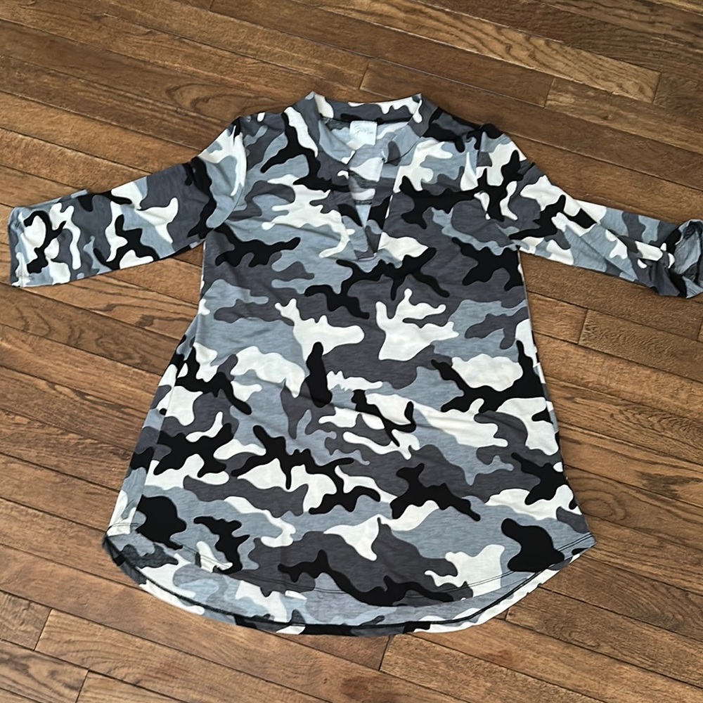 NWOT Sew In Love Gray and Black Camouflage Blouse